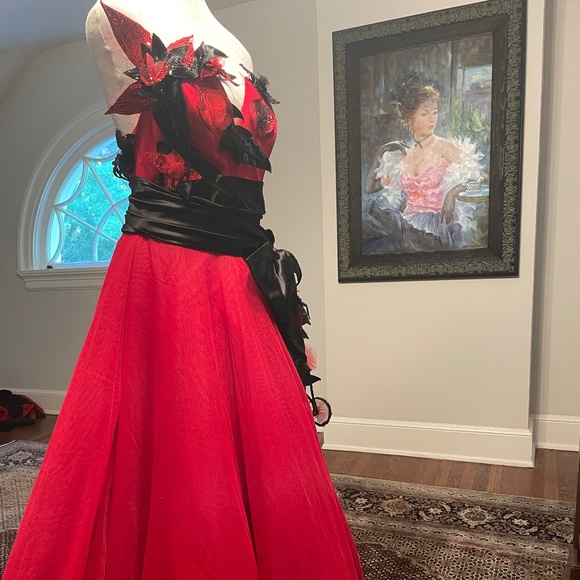 Luxury MICHEL-TELLIN DESIGNER PARIS Gown Worn Once 100%silk Video - Picture 7 of 14